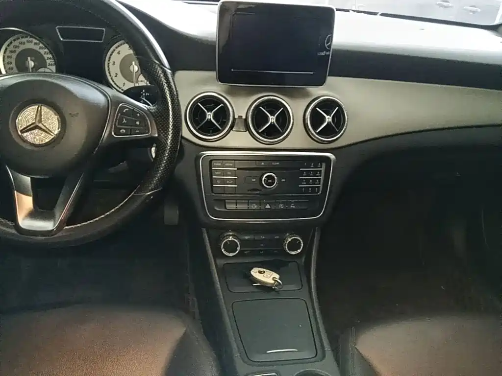 Mercedes-Benz CLA (Import) 2015 2015 CLA 200