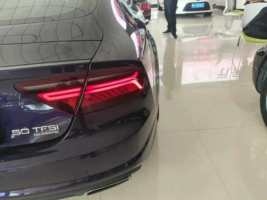 Фото 8 - Audi A7