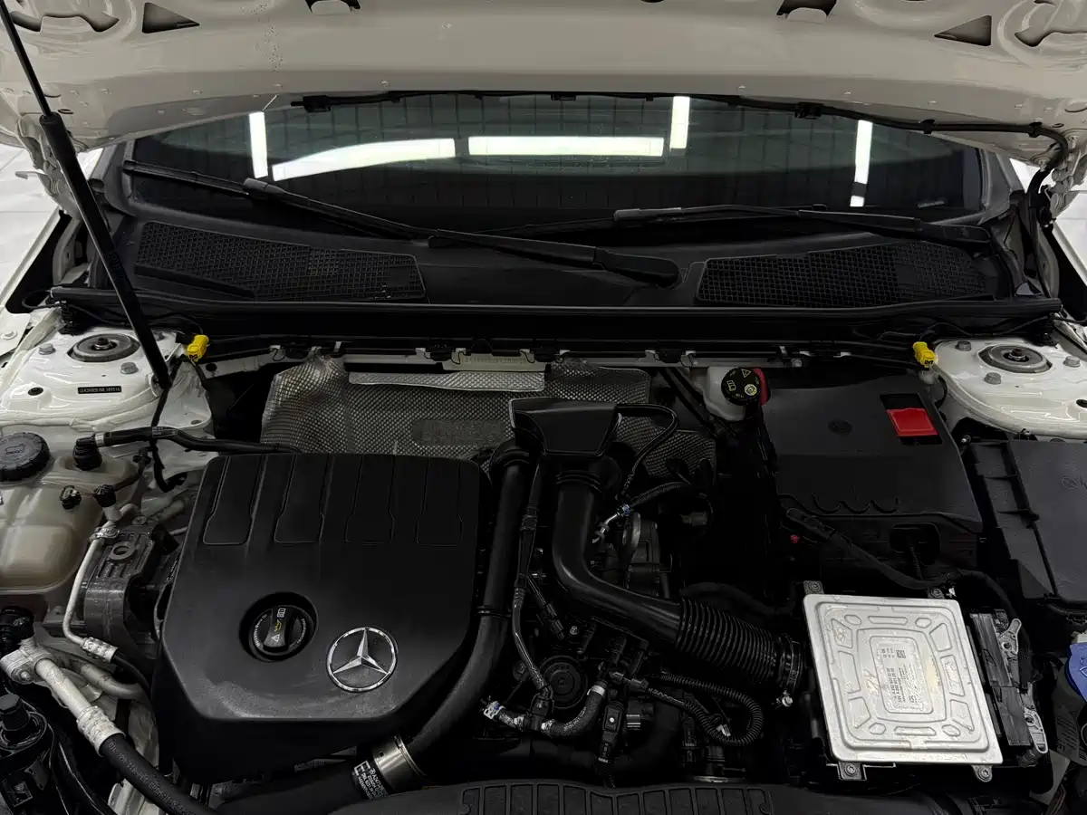 Mercedes-Benz A-Class 2021 A 180 L Sports Sedan фото 21