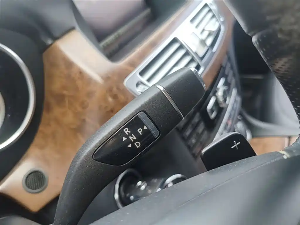 Mercedes-Benz CLS 2012 CLS 300 CGI фото 14
