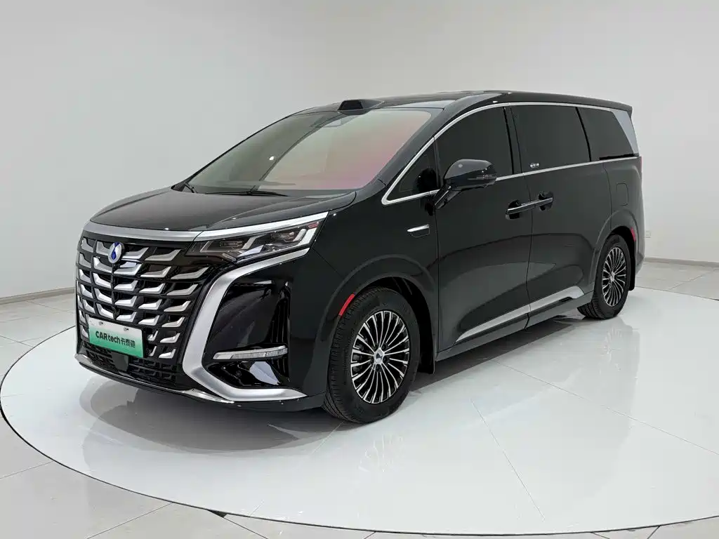 Denza D9 2025 2025 DM-i Smart Drive Edition 1020 AWD Prestige