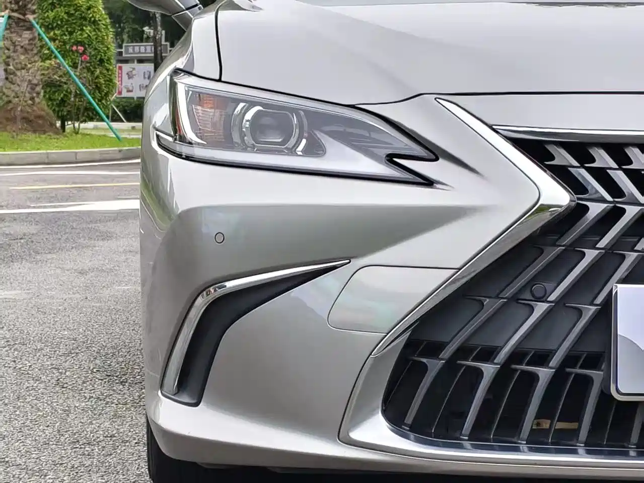 Lexus ES 2022 200 Excellence Edition фото 8