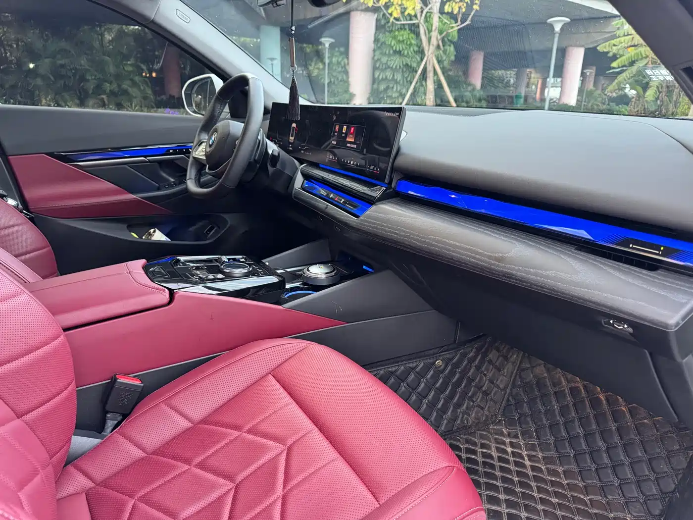 BMW 5 Series 2024 530Li Leading Model Luxury Package фото 10