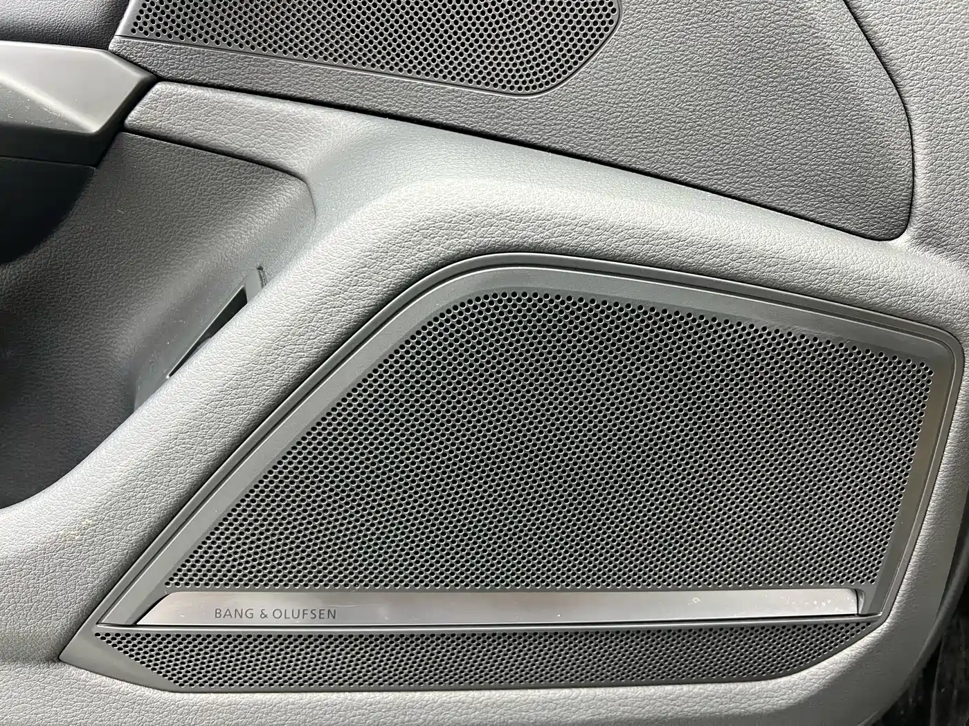 Audi A6L 2024 55 TFSI quattro Exclusive Dynamic фото 6