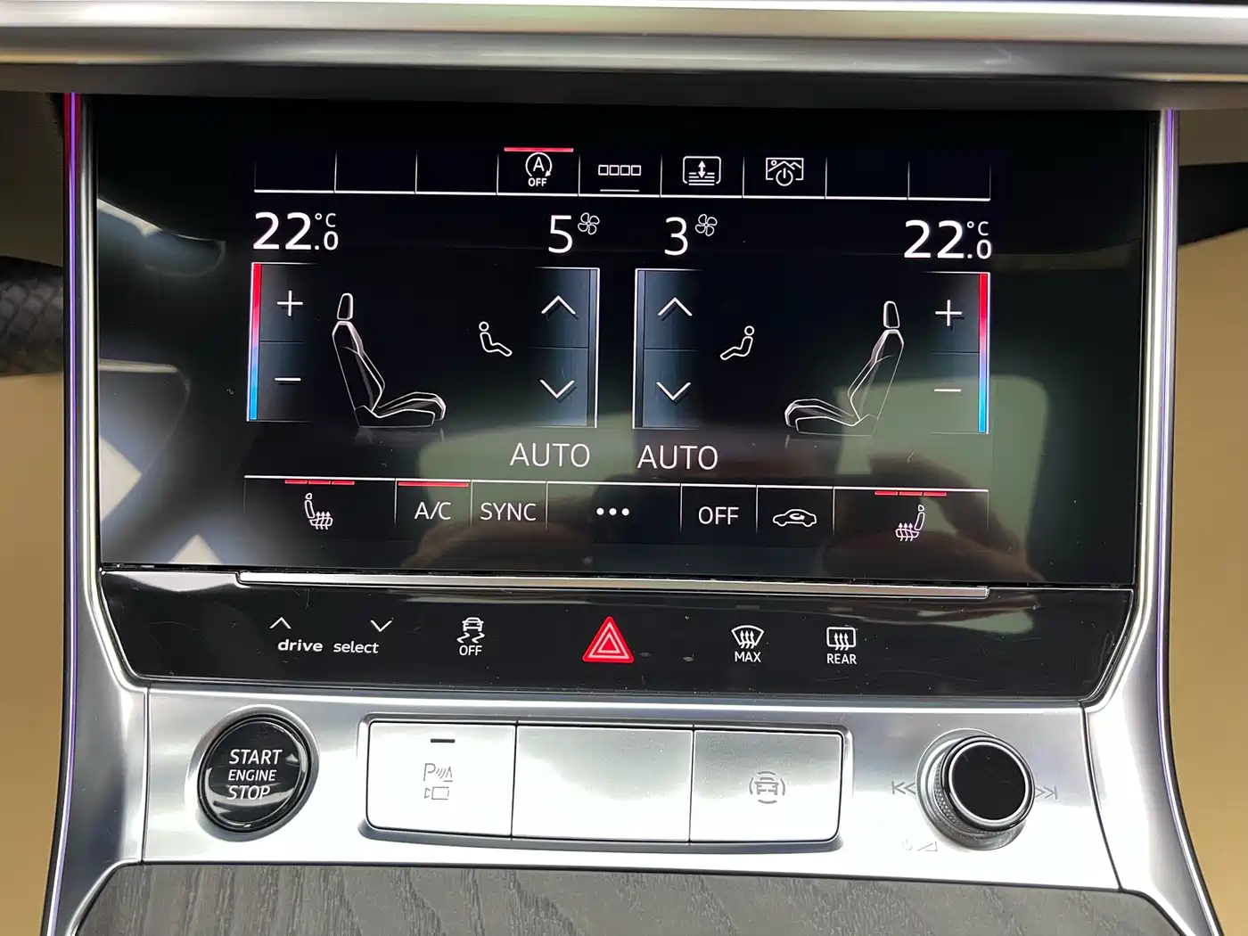 Audi A6L 2024 55 TFSI quattro Exclusive Dynamic фото 25