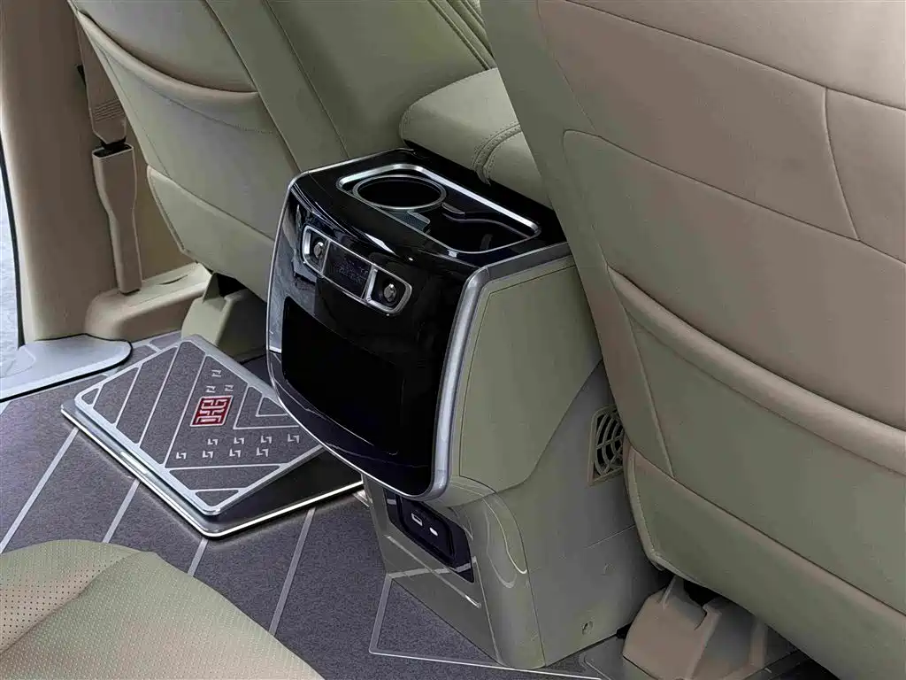 Buick GL8 New Energy 2026 2025 Landlux Smart Edition 7-seater