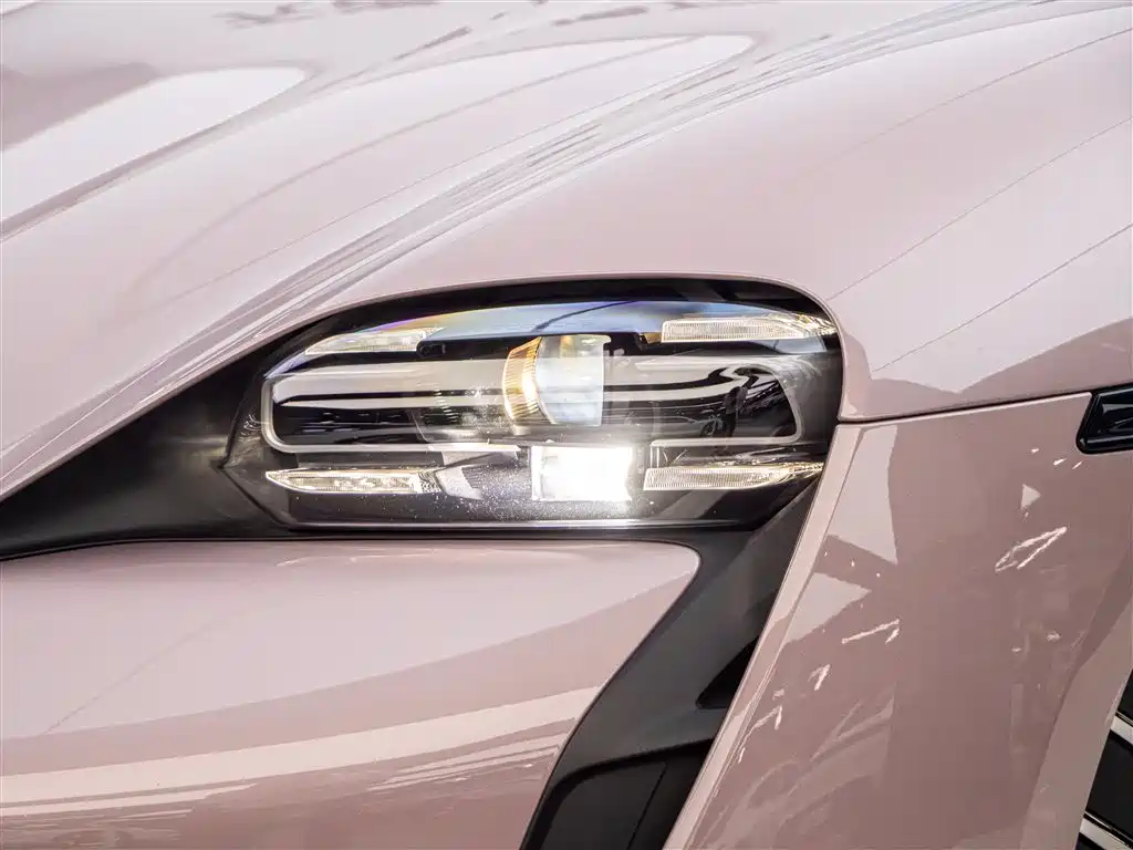 Porsche Taycan 2020 Taycan фото 11