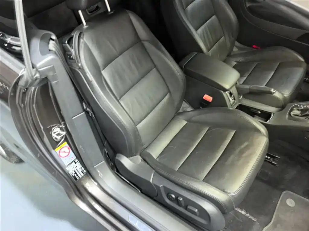 Volkswagen Eos 2011 Model 2.0TSI фото 25