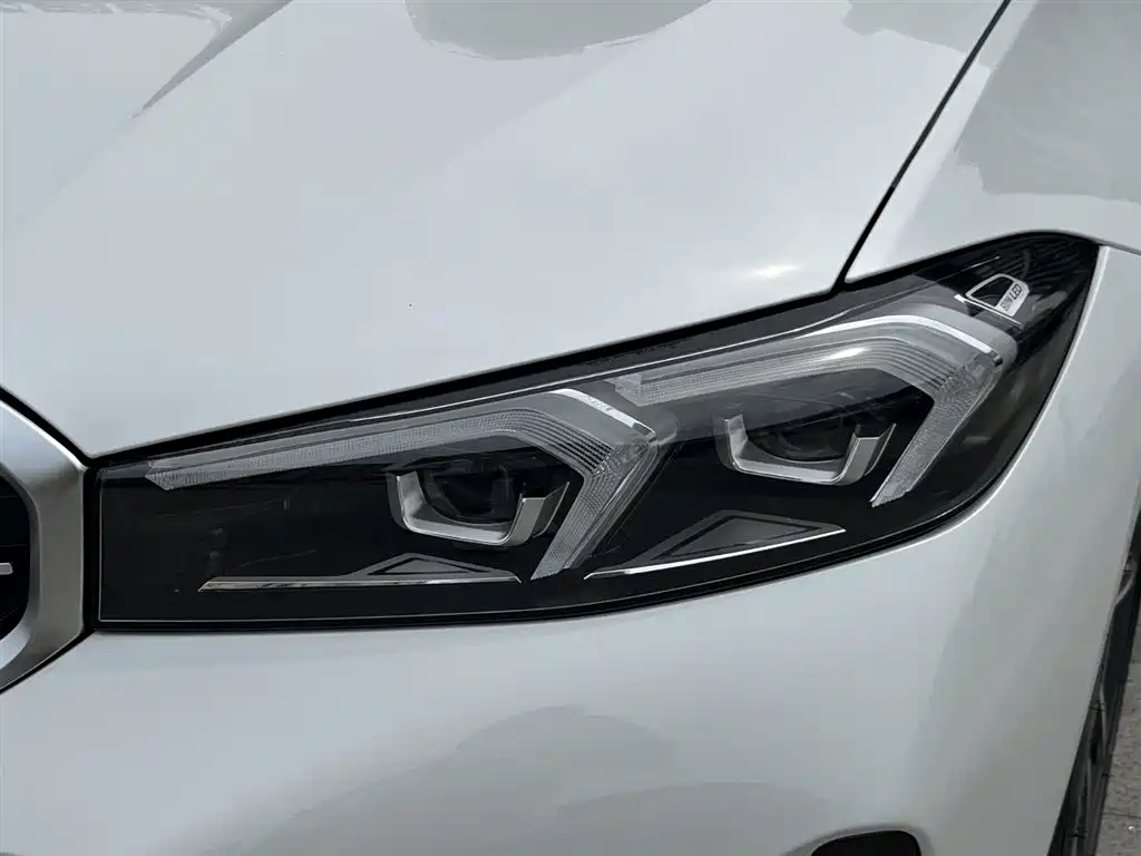 BMW 3 Series 2023 325Li M Sport Package фото 9