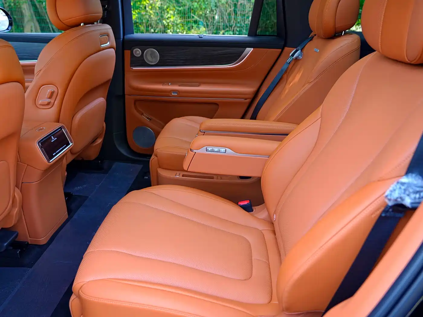 AITO Wenjie AITO M9 2025 Extended Range Ultra 52kWh 6-Seater фото 10