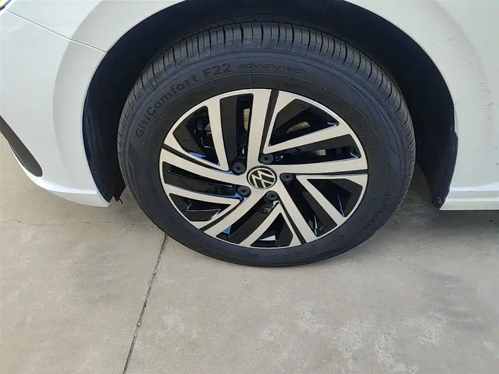 Volkswagen Lavida 2024 Model 300TSI DSG Starlight Leading Edition фото 23