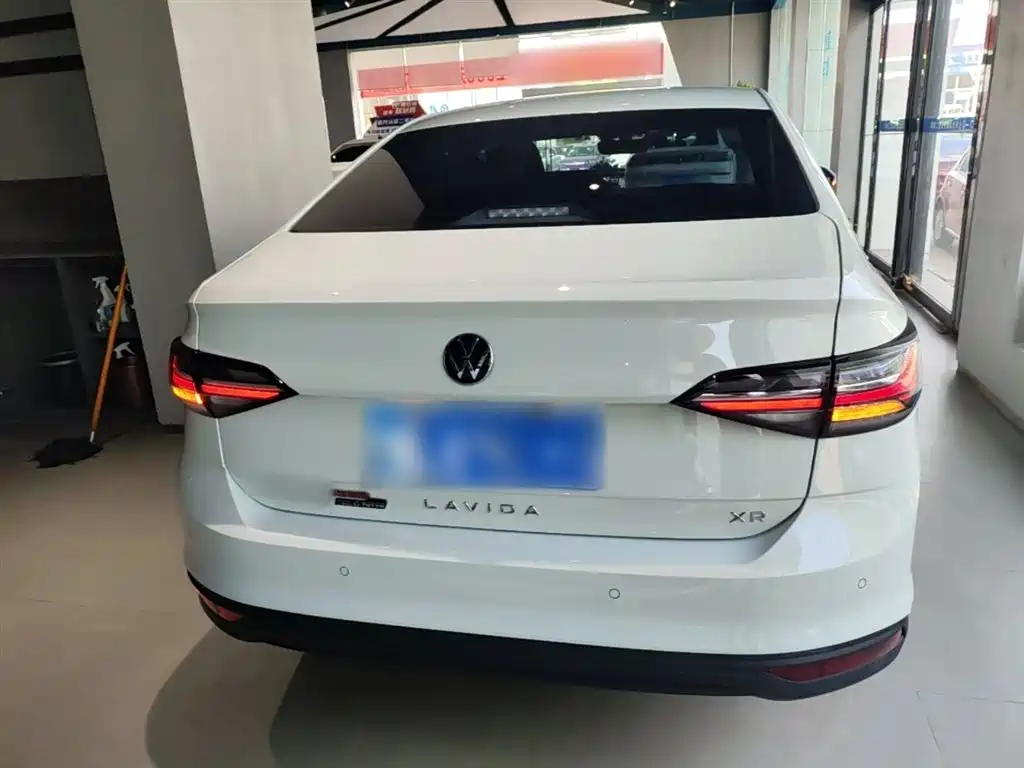 Volkswagen Lavida 2025 New Edge 1.5L Outstanding New Ease фото 6
