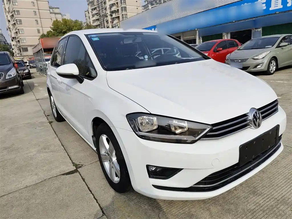 Volkswagen Golf Sportsvan 2018 1.6L Automatic Comfort фото 4