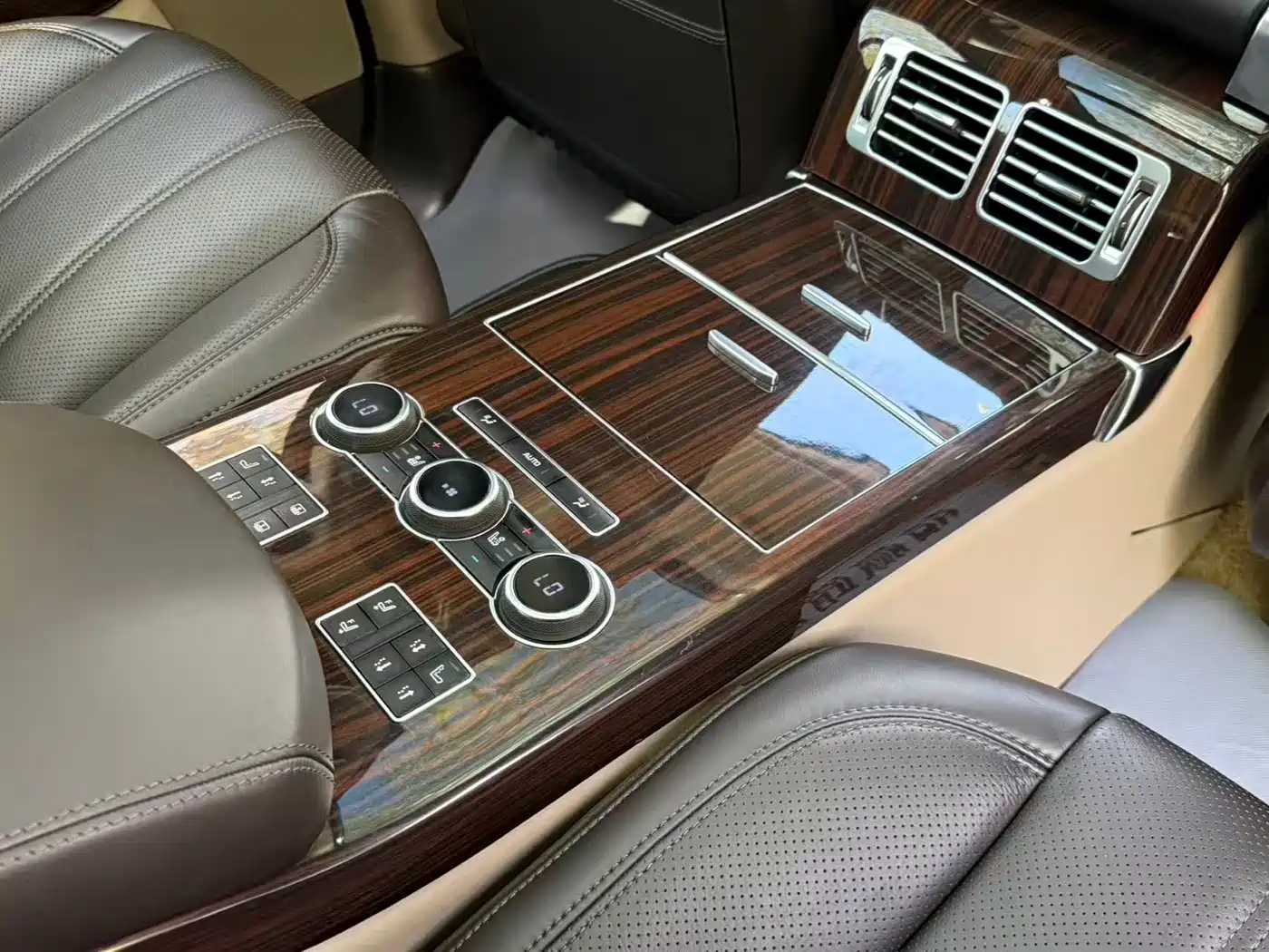 Land Rover Range Rover 2013 5.0 SC V8 AB Ultimate Genesis Edition фото 7