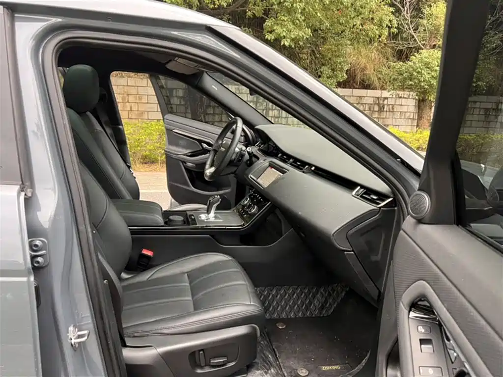 Land Rover Range Rover Evoque 2020 249PS R-DYNAMIC S Sport Edition фото 7
