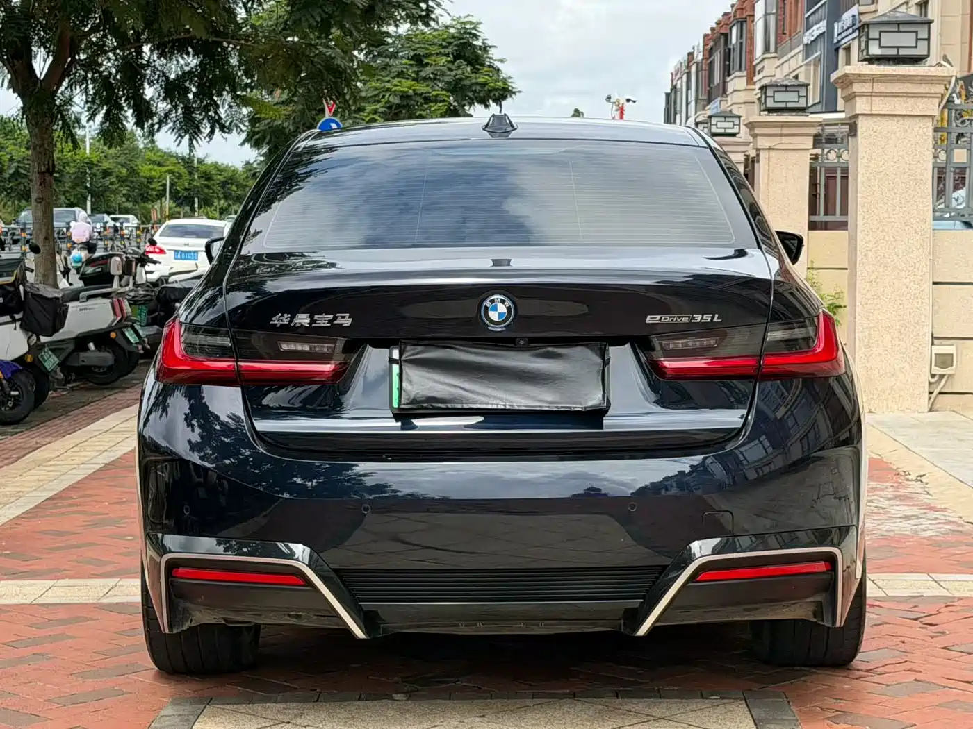 BMW i3 2024 eDrive 35 L фото 8