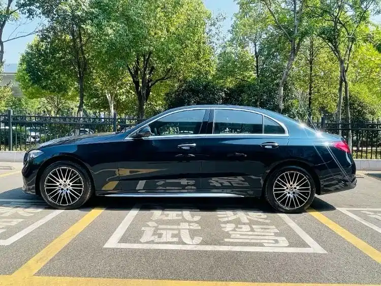Фото 2 - Mercedes-Benz C-Class