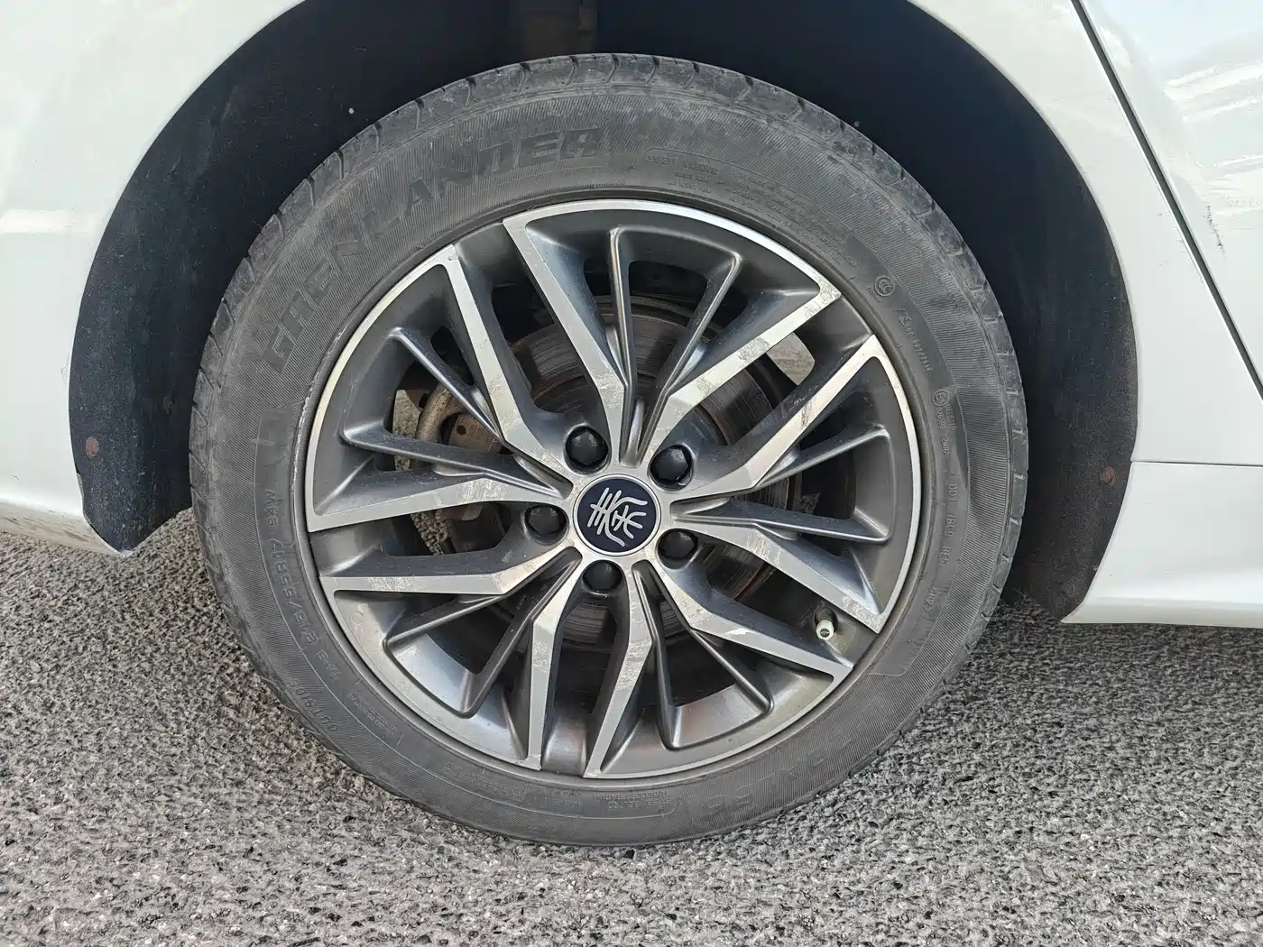 BYD Qin PLUS 2021 DM-i 55KM Premium фото 13