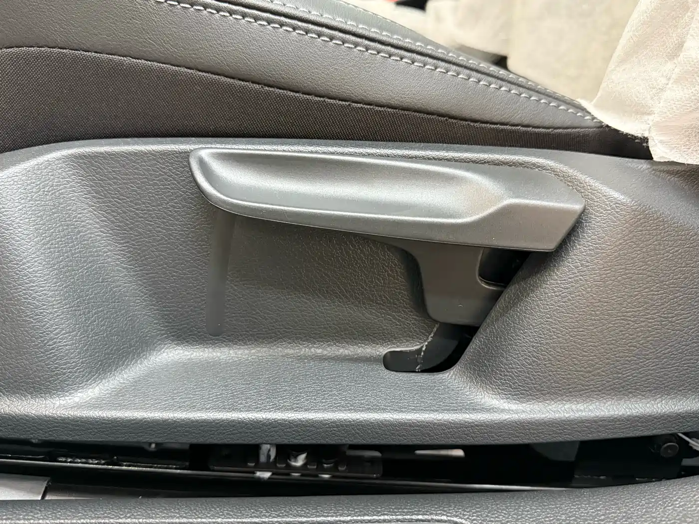 Volkswagen Magotan 2025 Popular Edition 280TSI DSG Comfort фото 10
