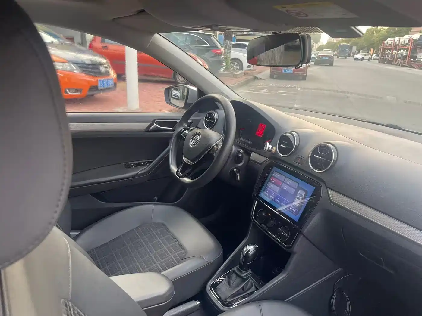 Volkswagen Jetta 2017 1.5L Automatic Comfort фото 5