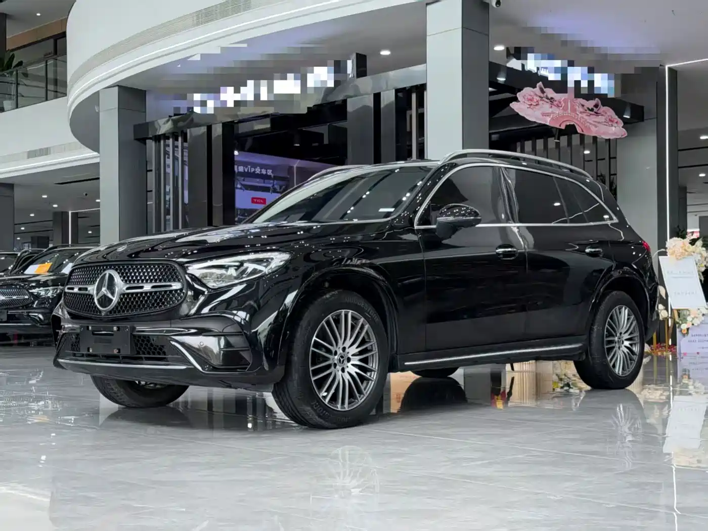 Фото 1 - Mercedes-Benz GLC