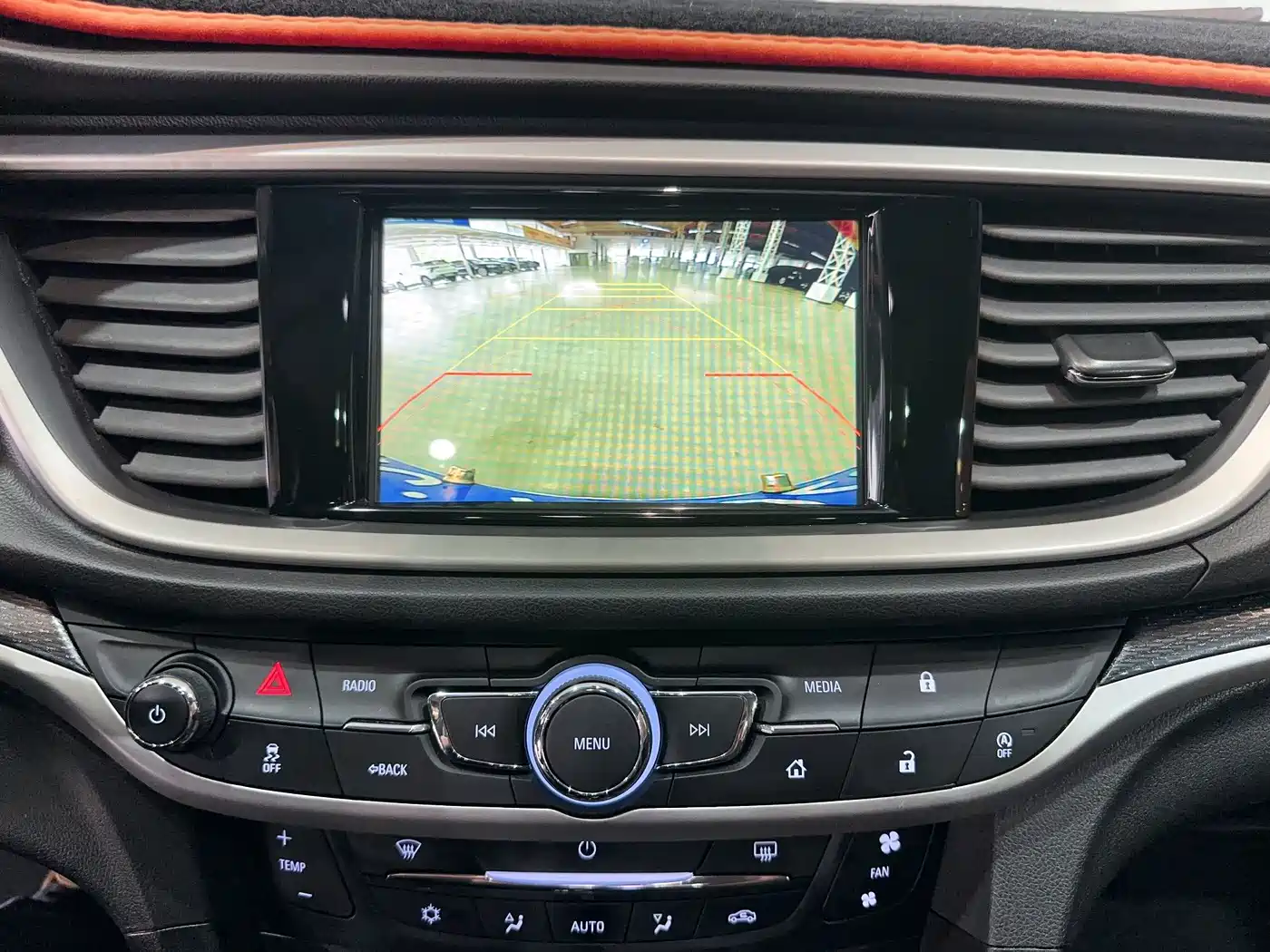 Buick Excelle 2019 18T Auto Connected Elite China VI фото 12
