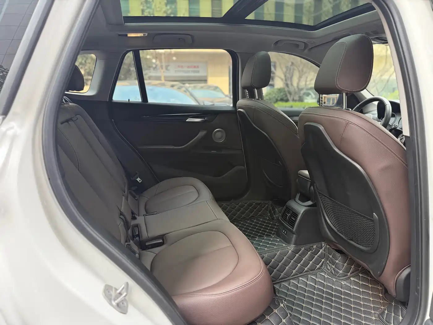 BMW X1 2022 sDrive25Li Leading фото 7