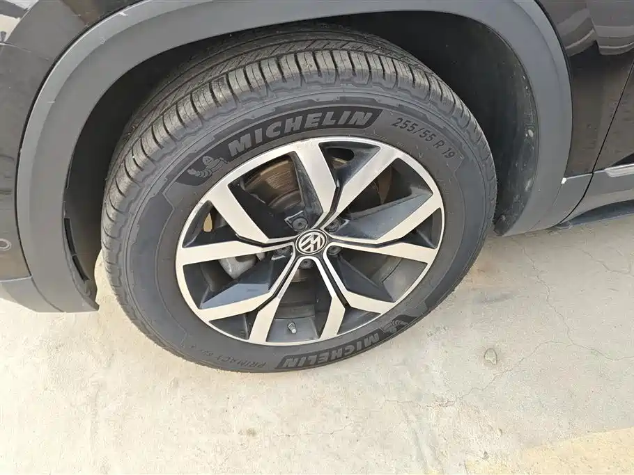 Volkswagen Teramont 2019 380TSI 4WD Luxury Edition China VI фото 6