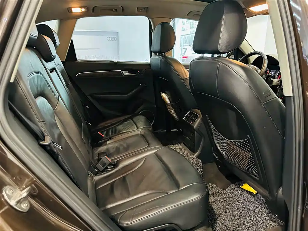 Audi Q5 (Import) 2010 3.2FSI Sport фото 8