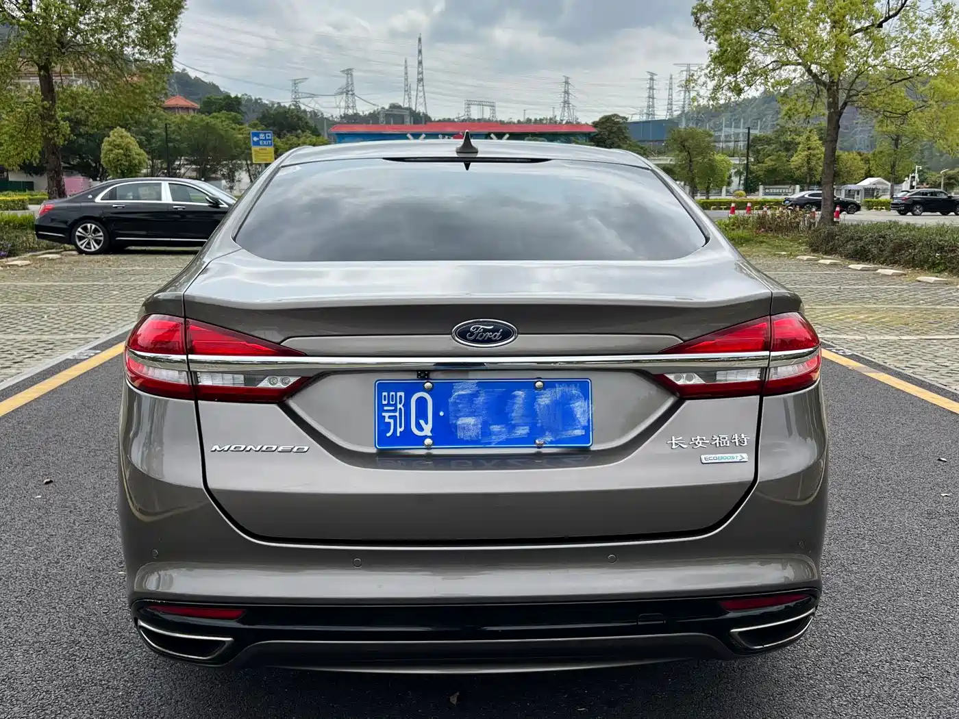 FORD MONDEO