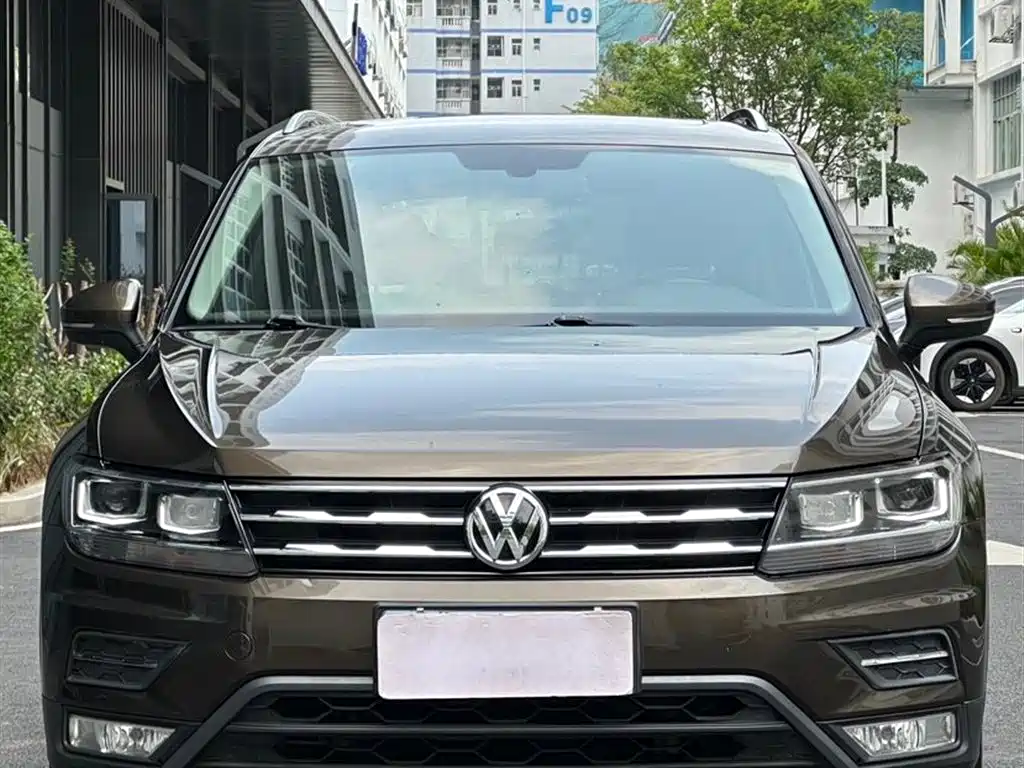 Volkswagen Tiguan L 2017 330TSI Automatic 2WD Luxury Edition фото 2