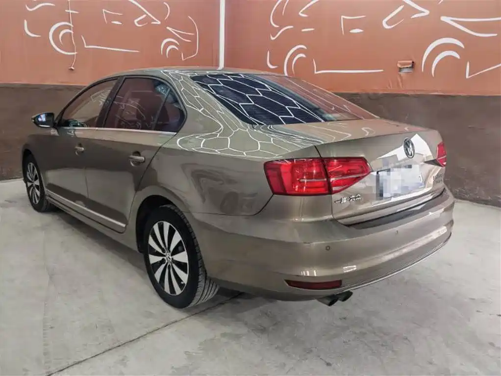 Volkswagen Sagitar 2015 230TSI Automatic Comfort фото 7