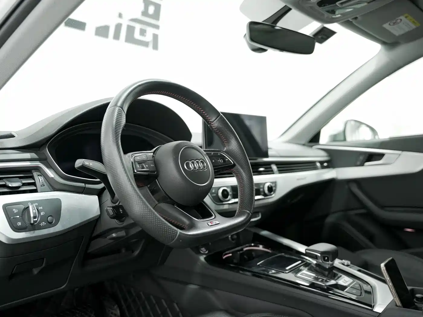 Audi A4L 2020 40 TFSI quattro Luxury Dynamic фото 10
