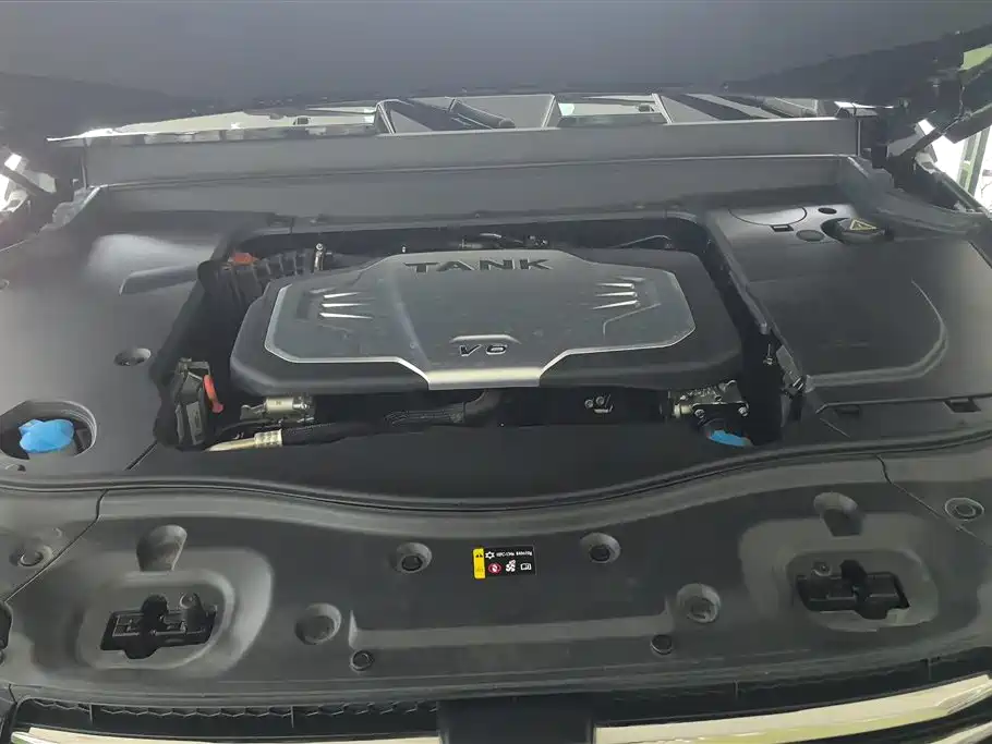 TANK TANK 700 NEW ENERGY