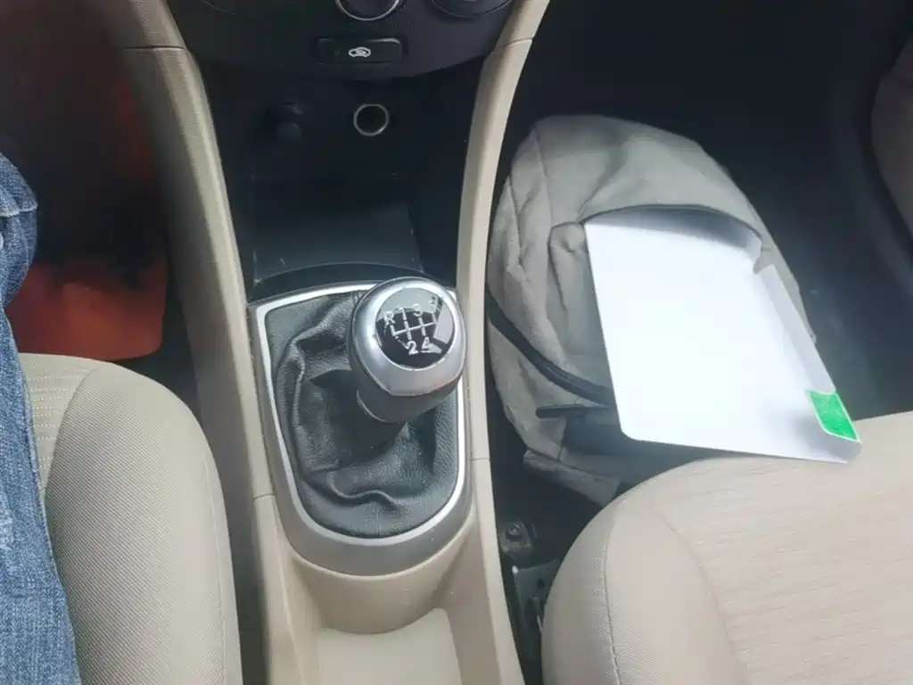 Hyundai Verna 2014 1.4L Manual Smart GLS фото 14