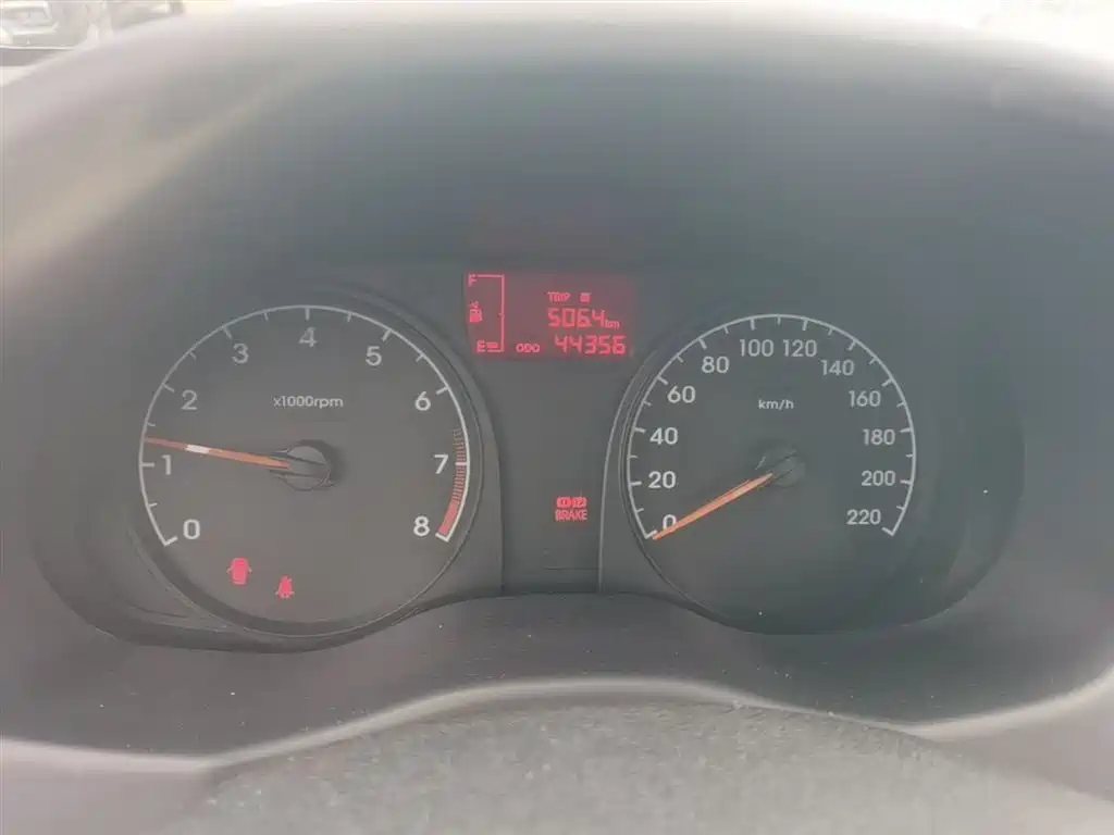 Hyundai Verna 2014 1.4L Manual Smart GLS фото 12