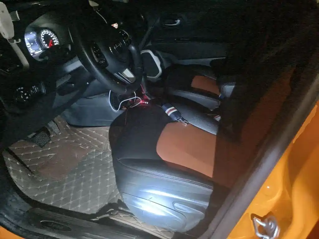 Photo 8 - Jeep Renegade