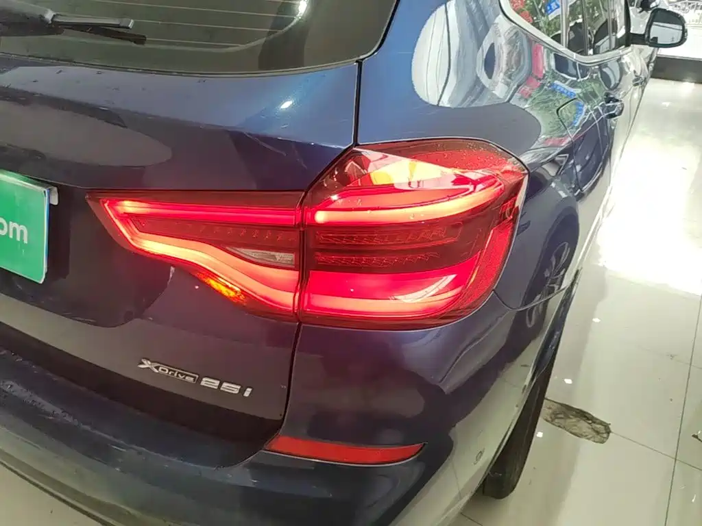 Photo 8 - BMW X3