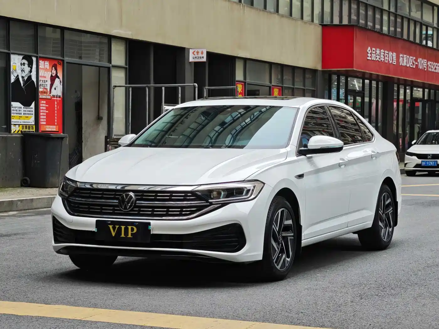 Volkswagen Sagitar 2024 300TSI DSG Surpass Edition