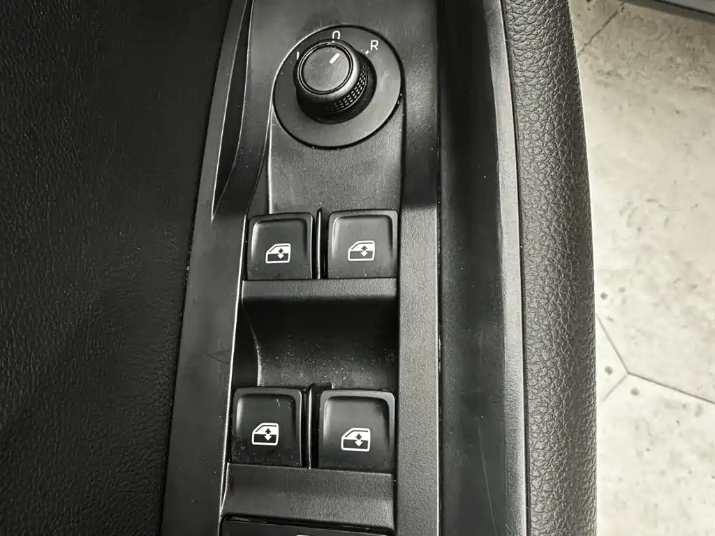 Škoda Kamiq 2022 1.5L Automatic Comfort Edition фото 16