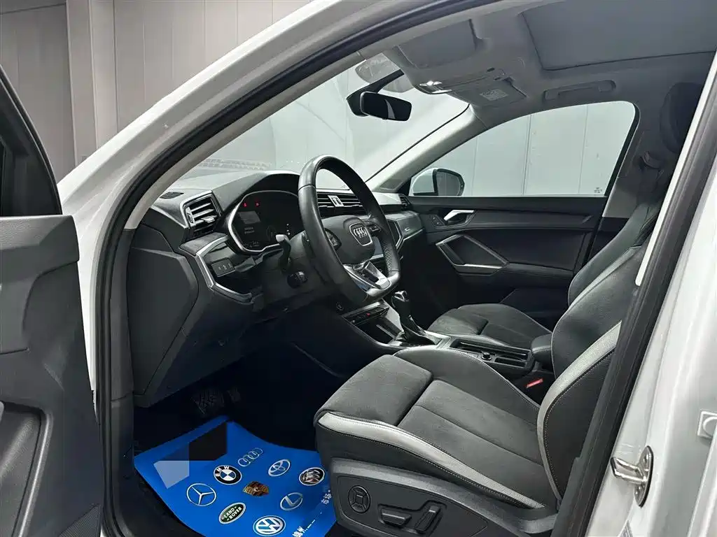 Audi Q3 2022 35 TFSI Fashion Dynamic фото 10