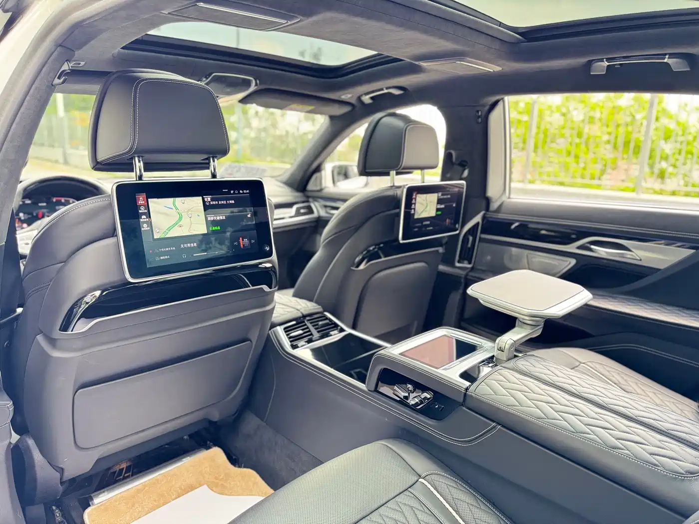 BMW 7 Series 2019 Facelift M760Li xDrive V12 Luxury Package фото 14