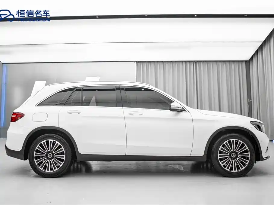 Mercedes-Benz GLC 2019 GLC 260 4MATIC Dynamic фото 4