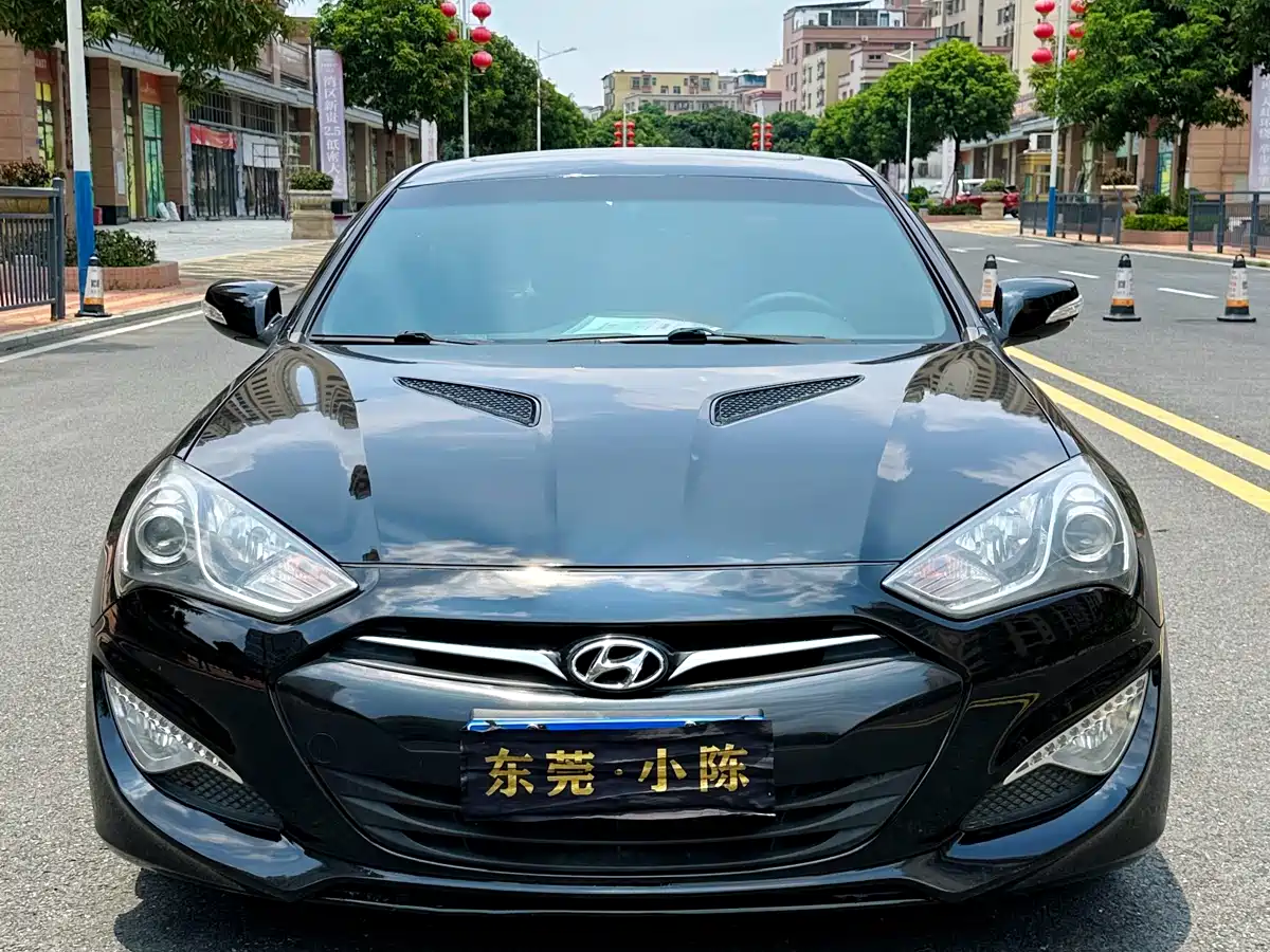 Hyundai Genesis Coupe 2012 2.0T Automatic Elegant Edition фото 2