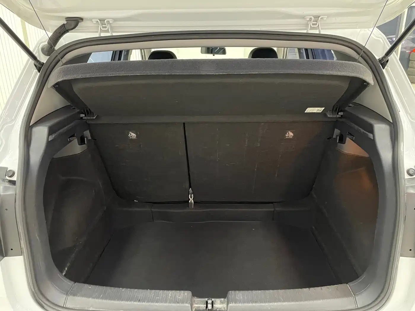 VOLKSWAGEN EXPLORING THE SHADOW