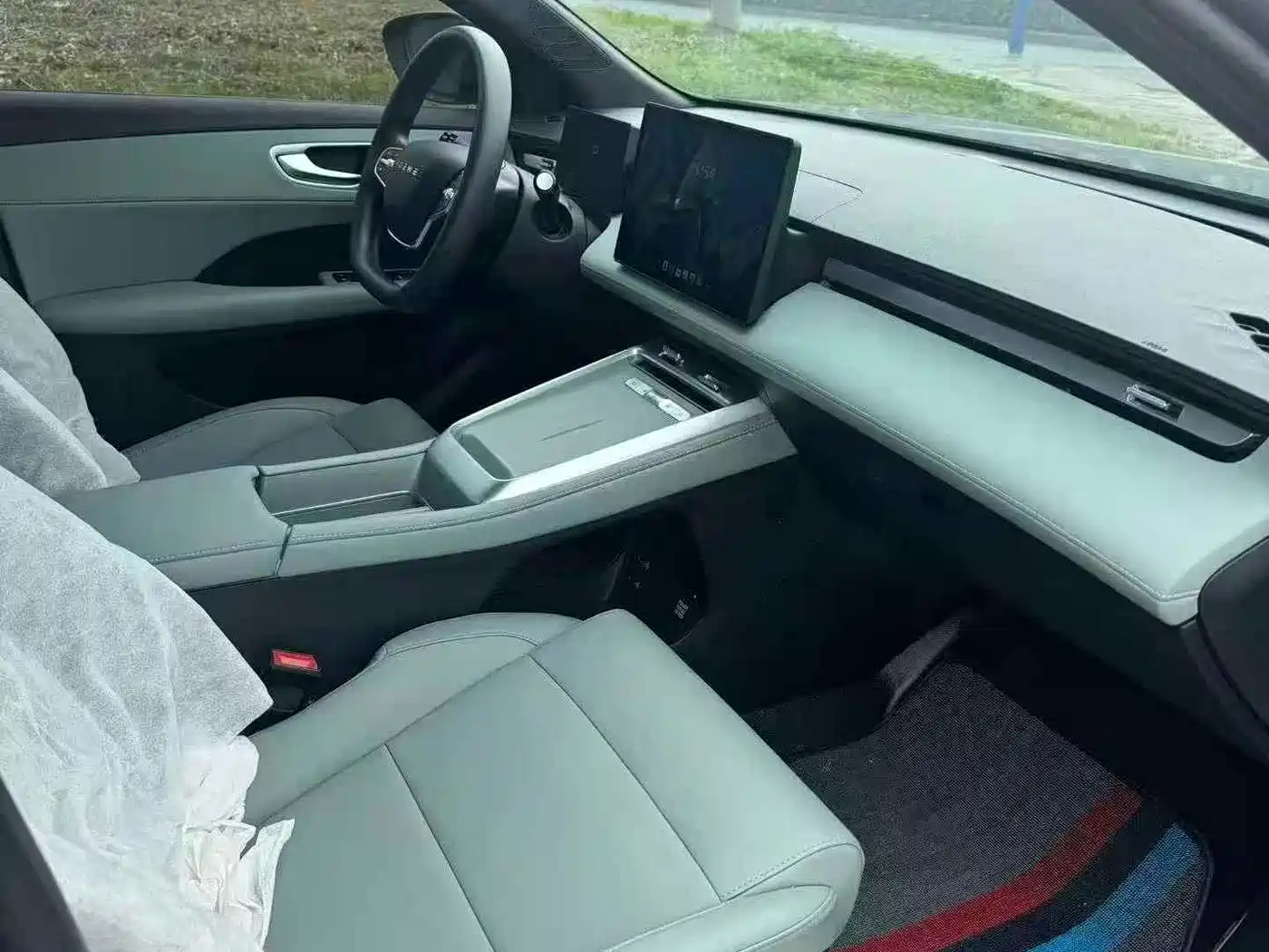 Roewe D6 2025 2025 Model 450km Premium Edition