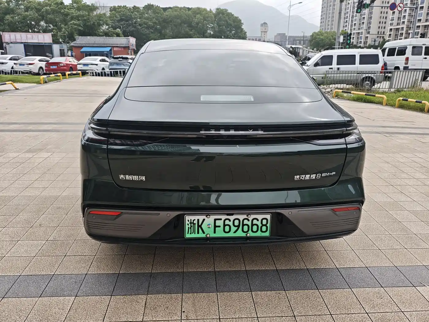 Geely Galaxy Galaxy Xingyao 8 2025 130km EM-P Starship Edition фото 6