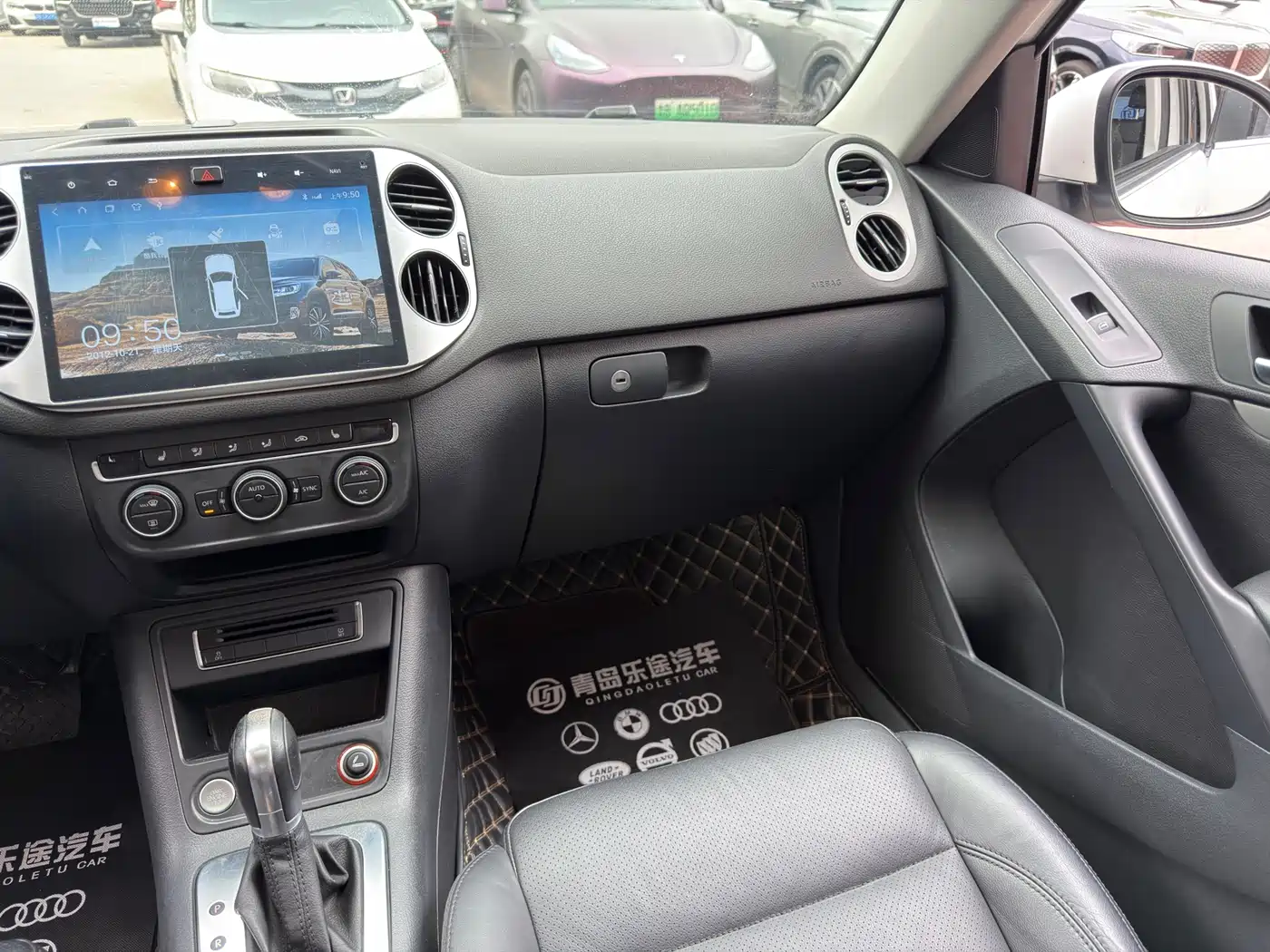 Volkswagen Tiguan 2015 1.8TSI Automatic 2WD Highline фото 12