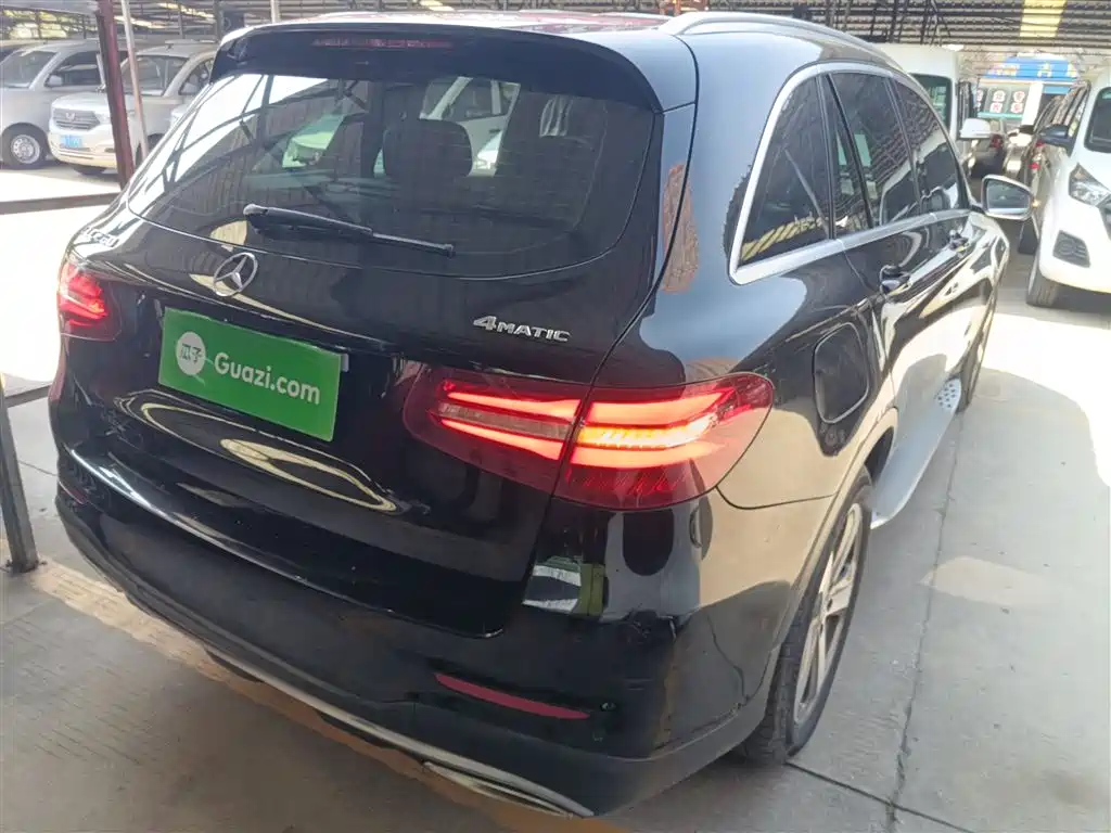 Mercedes-Benz GLC 2017 GLC 260 4MATIC Luxury фото 5