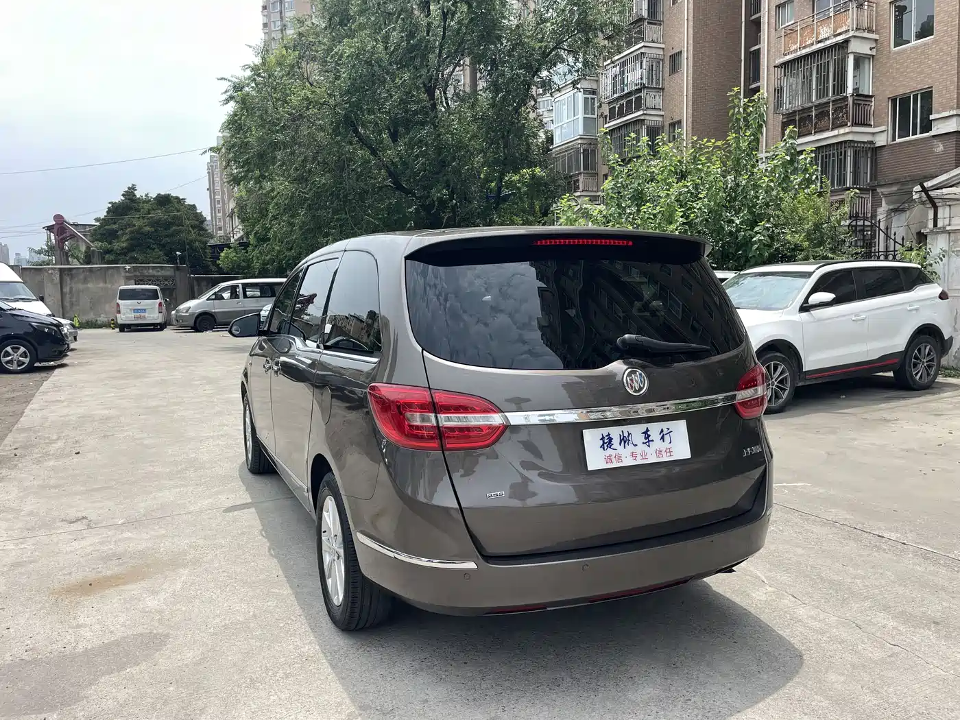 Buick GL8 2017 25S Luxury China V фото 4